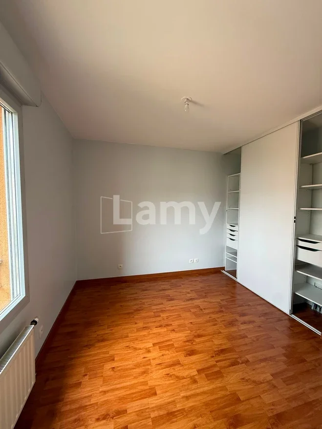 Flat Rue Pierre Salies in Toulouse