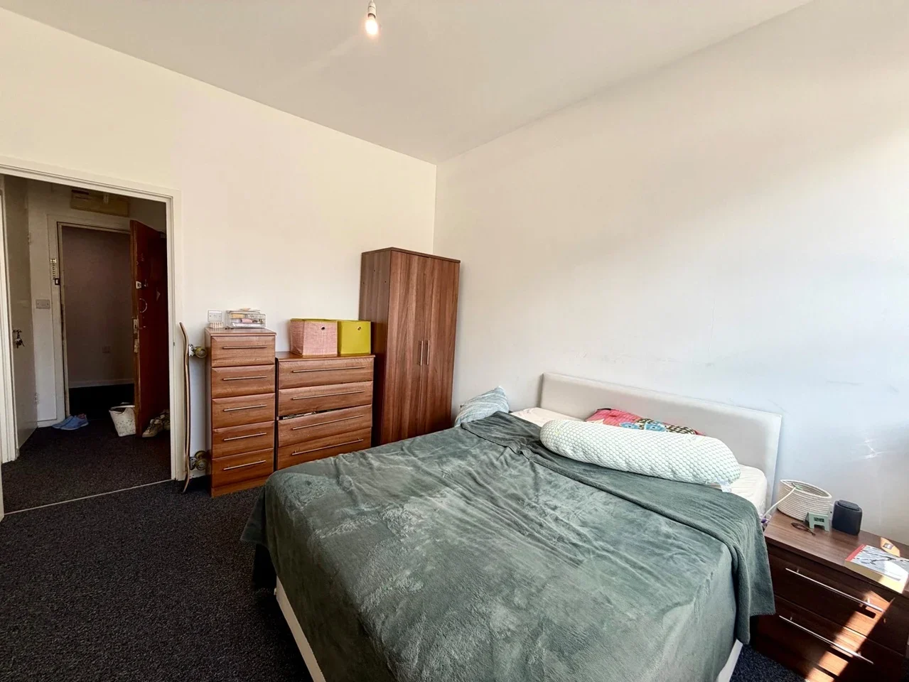 Flat Calderwood Street in Greater London