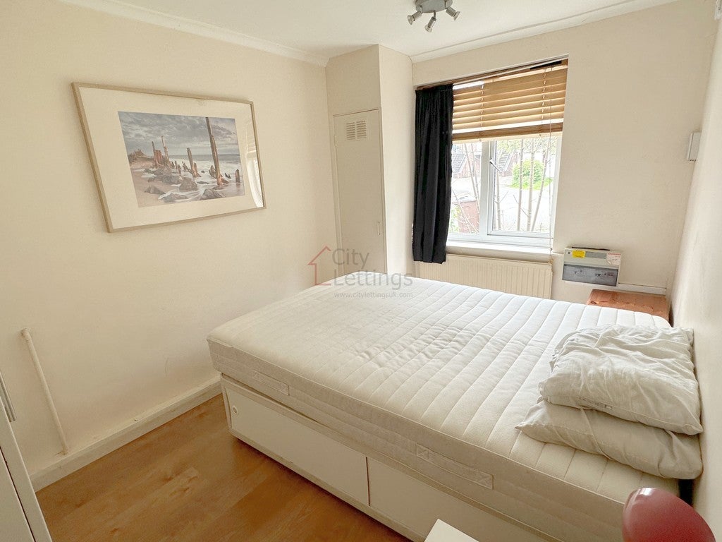 Flat Petersham Mews in Nottingham