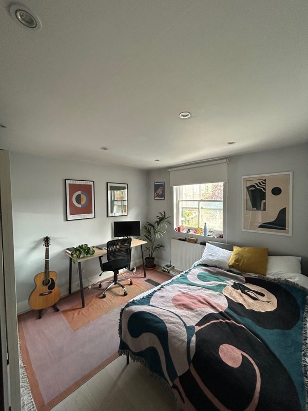 Room Holcroft Road in Greater London