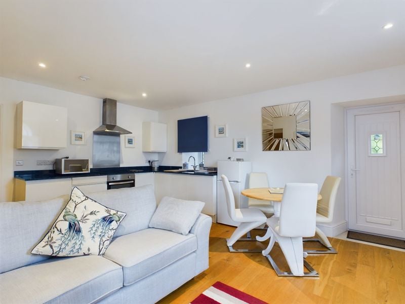 Flat Sutton Hill in Long Sutton