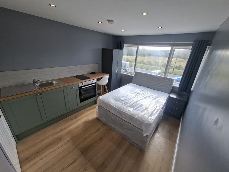 Room Farnborough Road in Birmingham