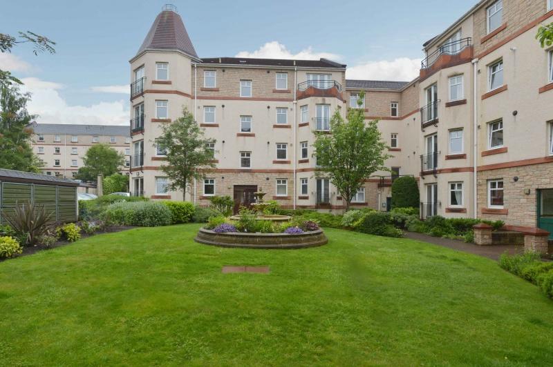 Flat Sinclair Place in City of Edinburgh
