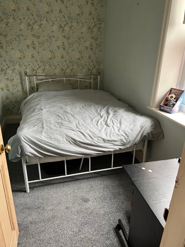 House Priestley Gardens in Leeds