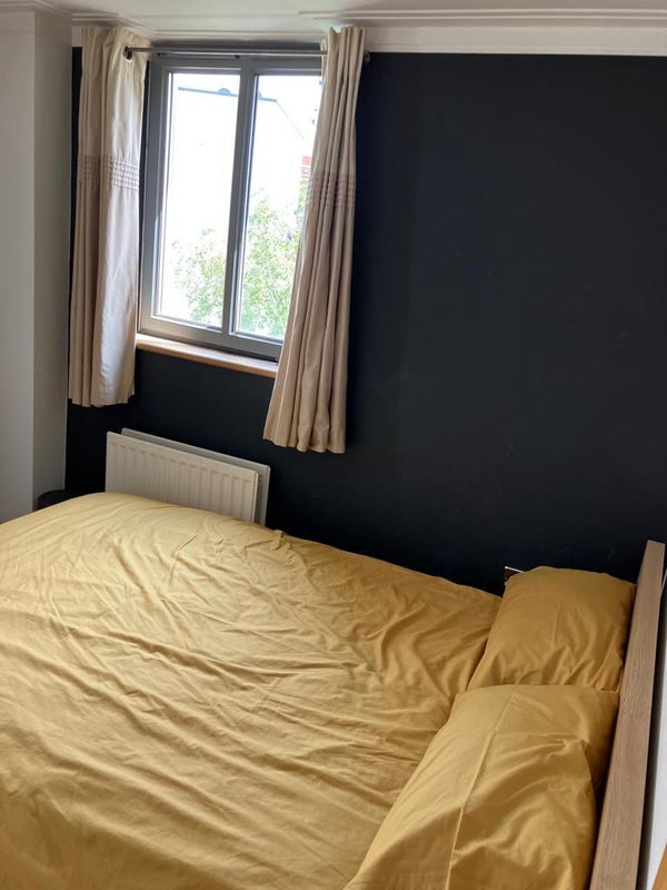 Room Cubitt Street in Greater London