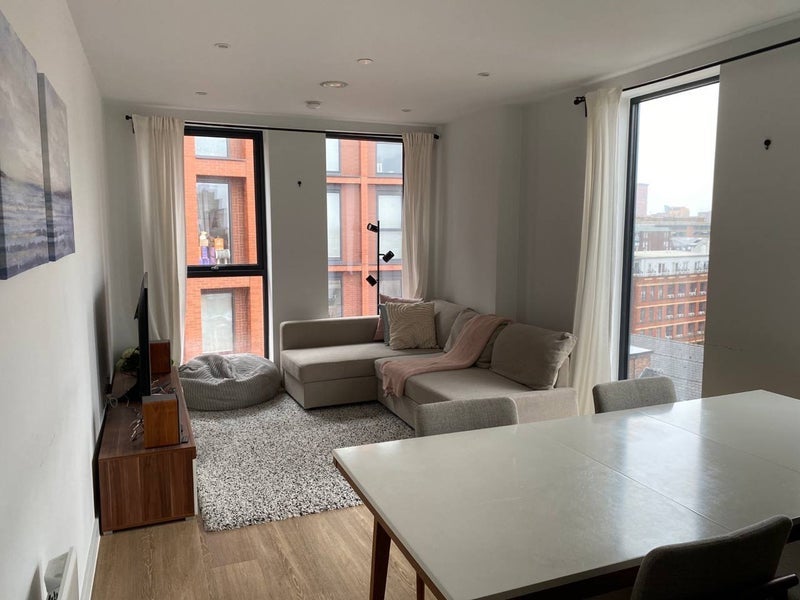 Flat Whitworth Street in Manchester
