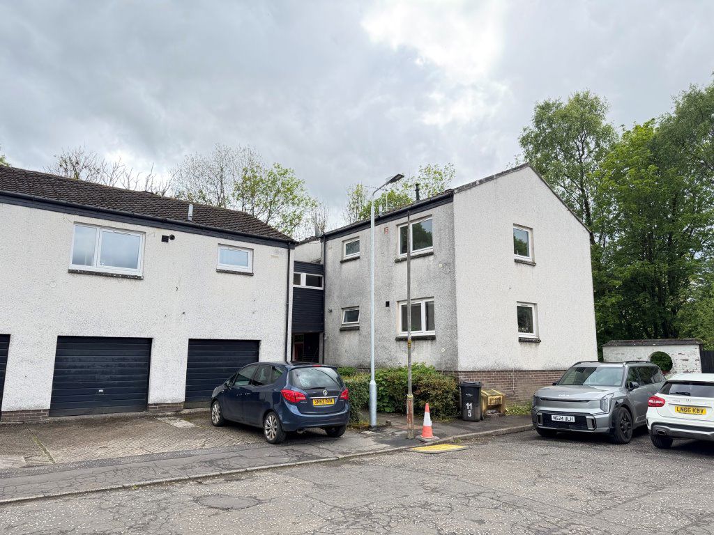 Flat Iddesleigh Avenue in Milngavie