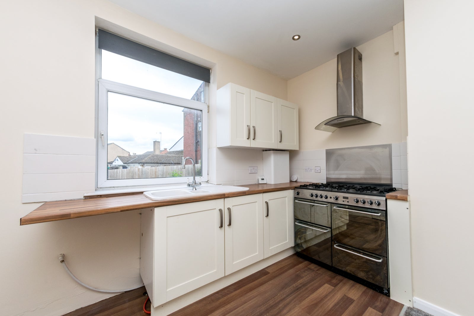 Flat Sunny Bank in Leeds
