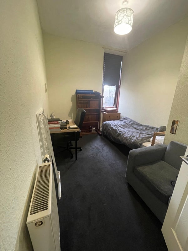 Room Elderpark Street in Glasgow