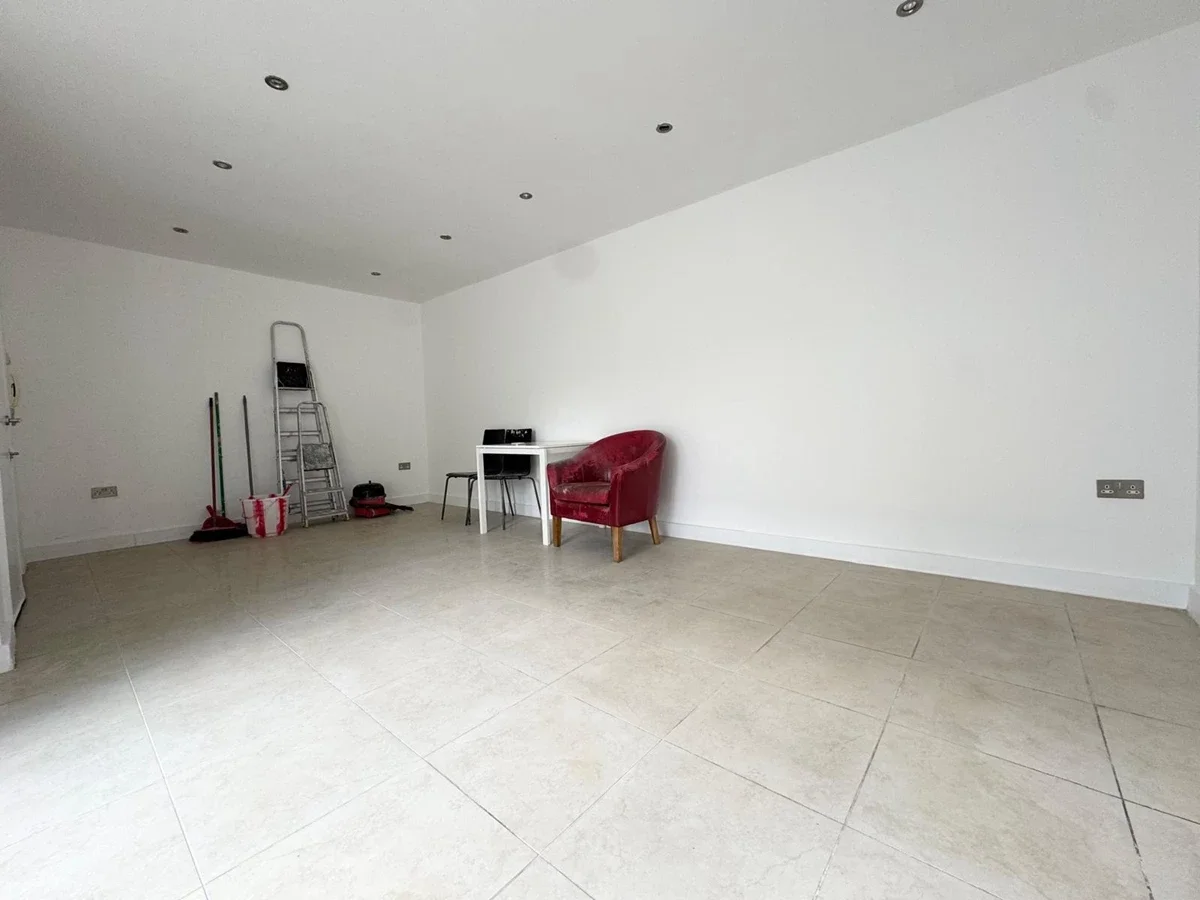 House Tavistock Terrace in Greater London