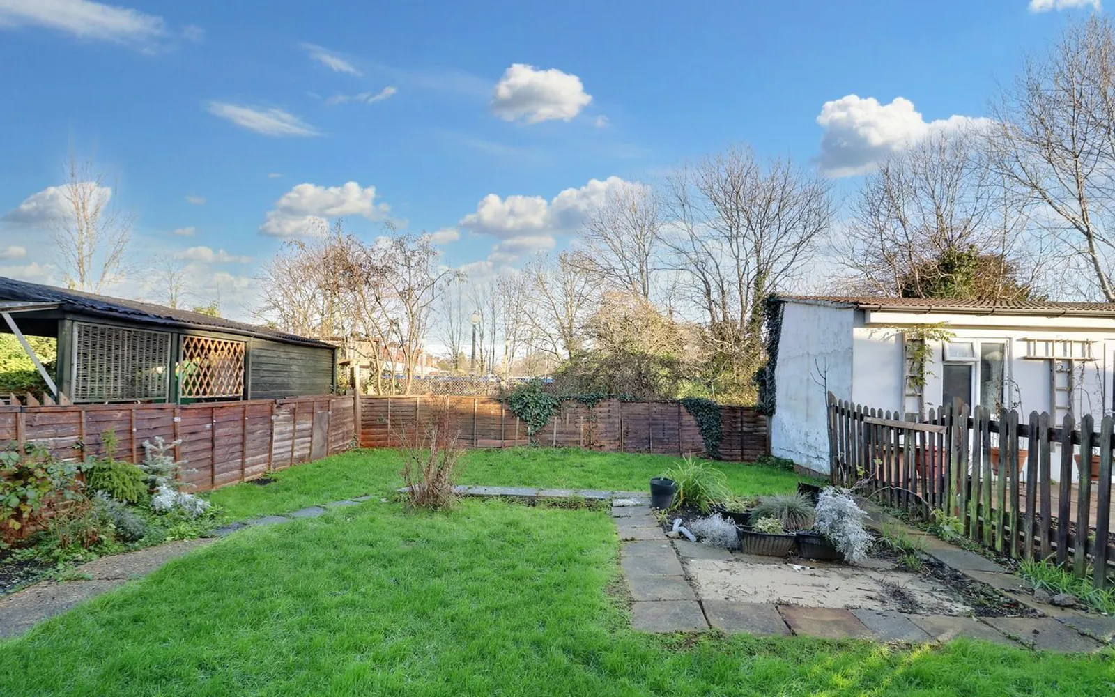 House Orchard Gate in Greater London