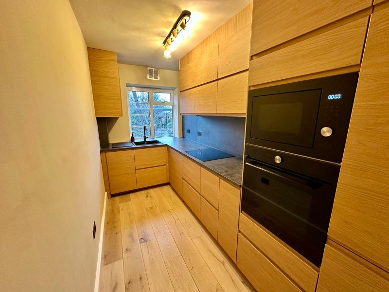 Room Augusta Walk in Greater London