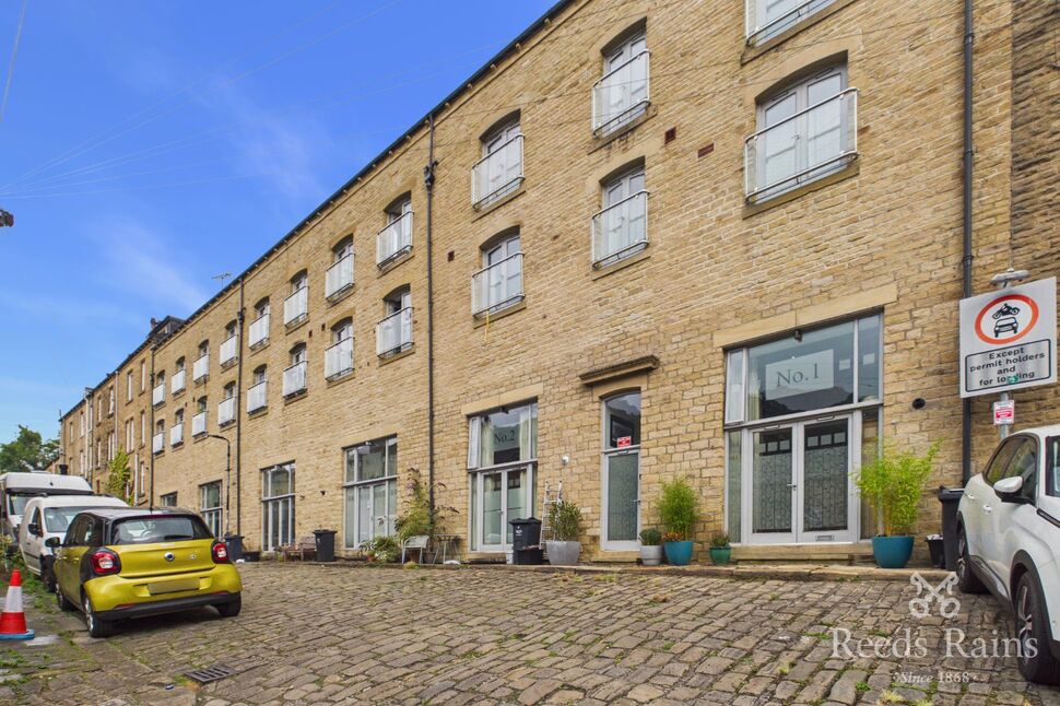 Flat Brunswick Street in Hebden Royd