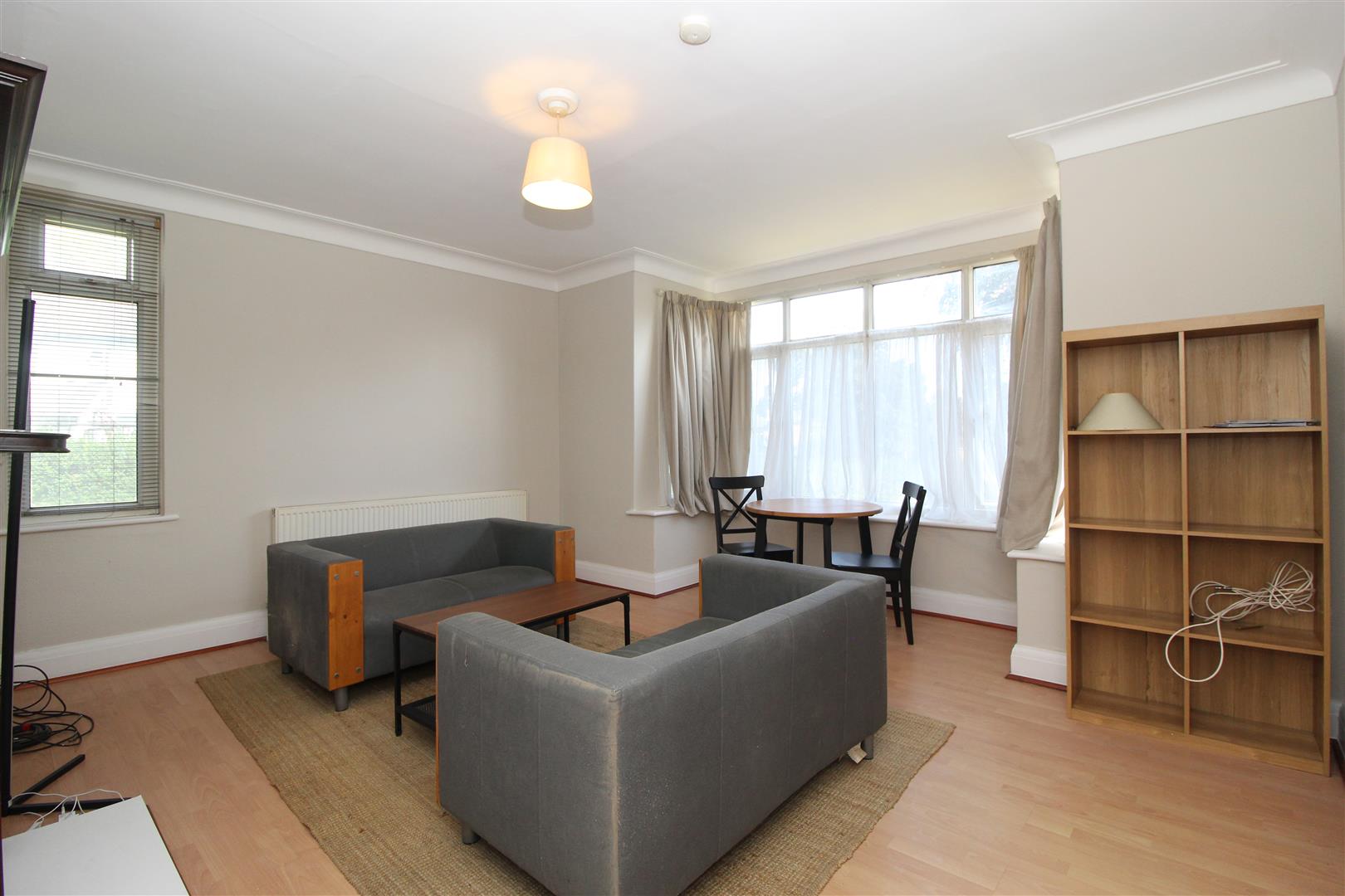 Flat King George Avenue in Leeds
