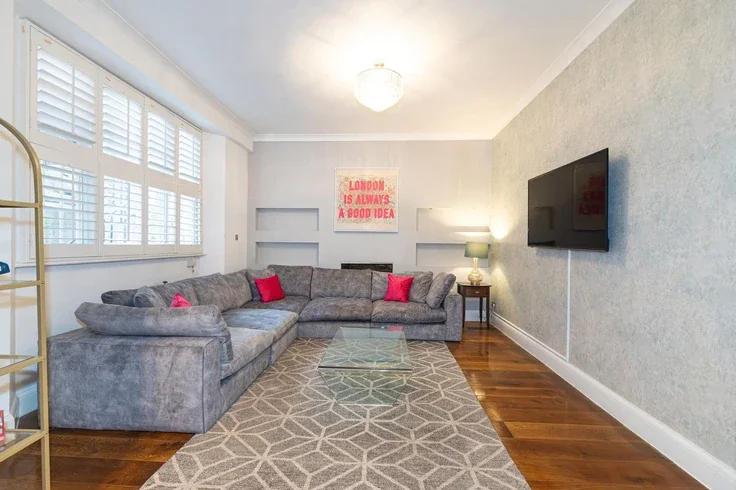 Flat Queen's Gate in Greater London