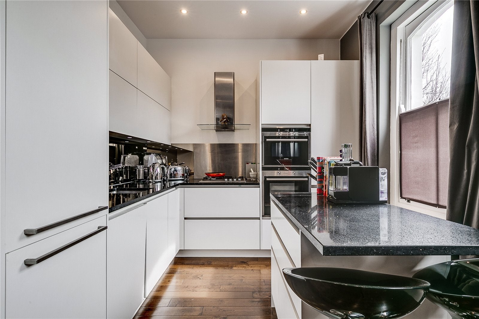 Flat Brondesbury Road in Greater London
