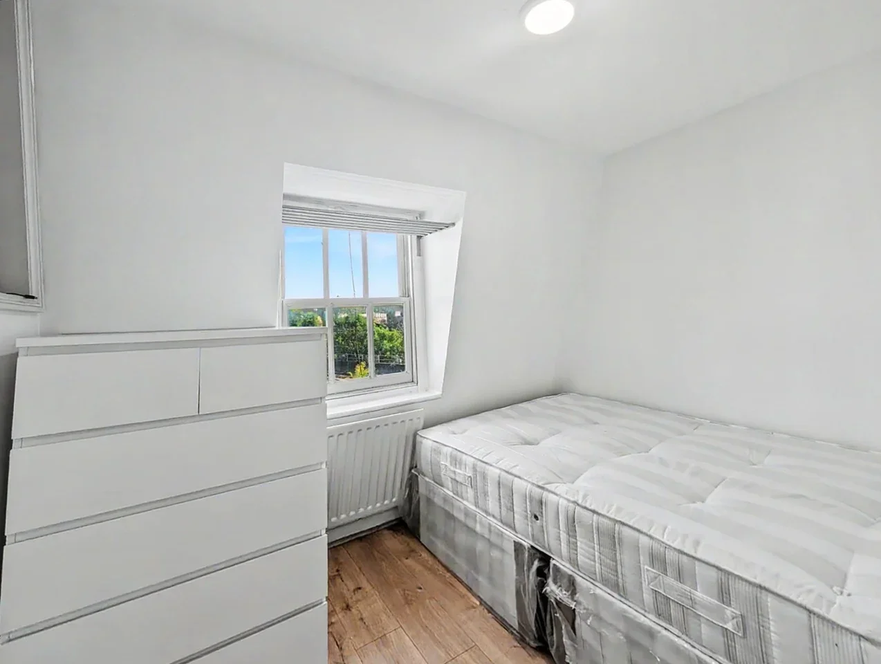 Flat Rousden Street in Greater London