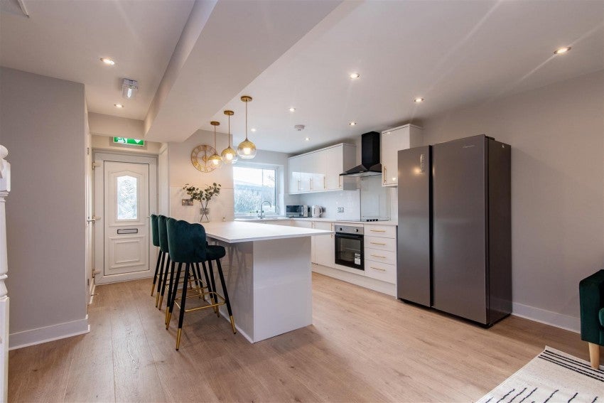 Room Saxton Close in Nottingham
