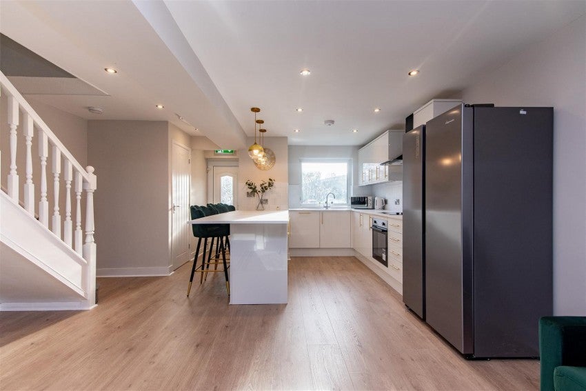 Room Saxton Close in Nottingham