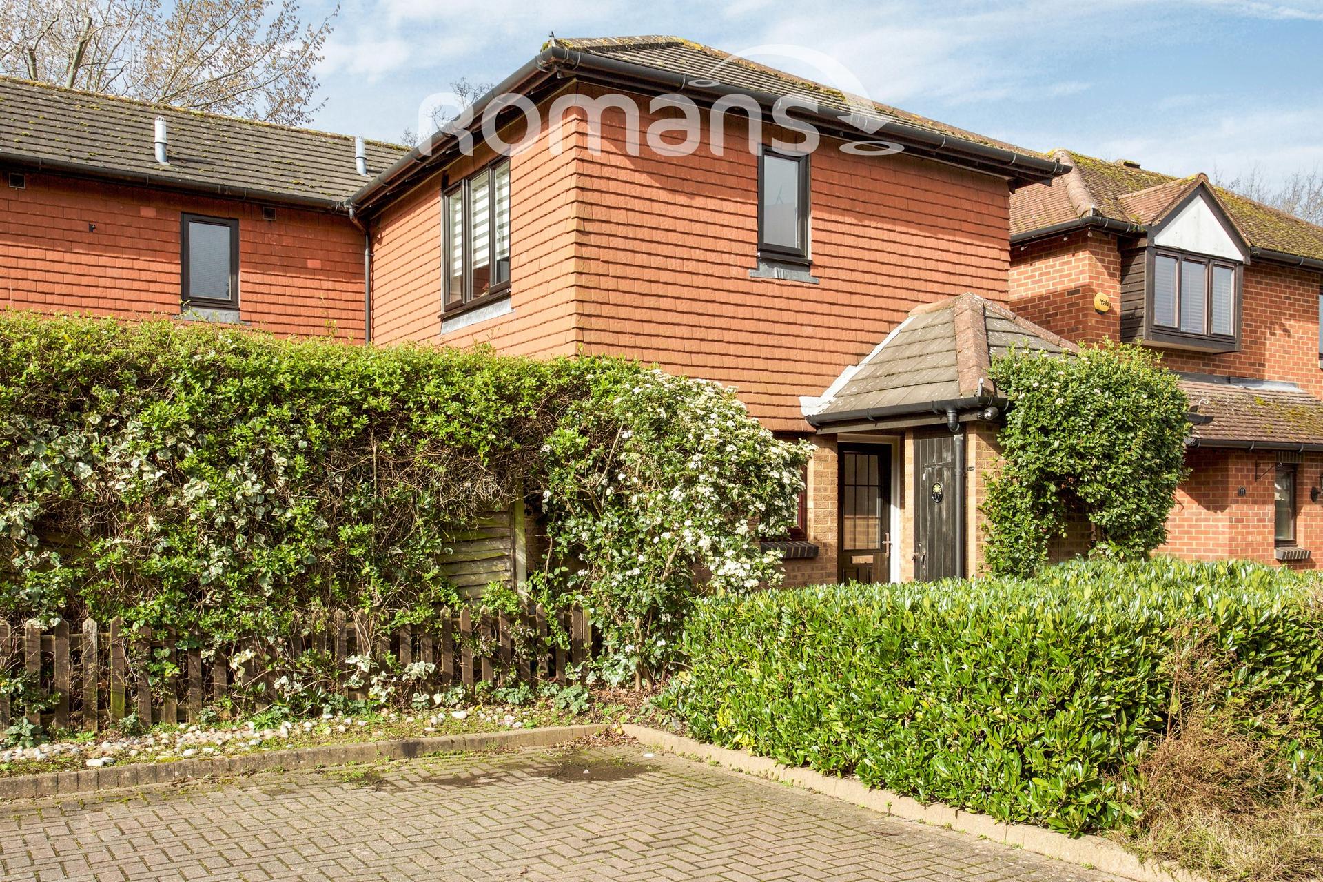 Flat Macbeth Court in Newell Green
