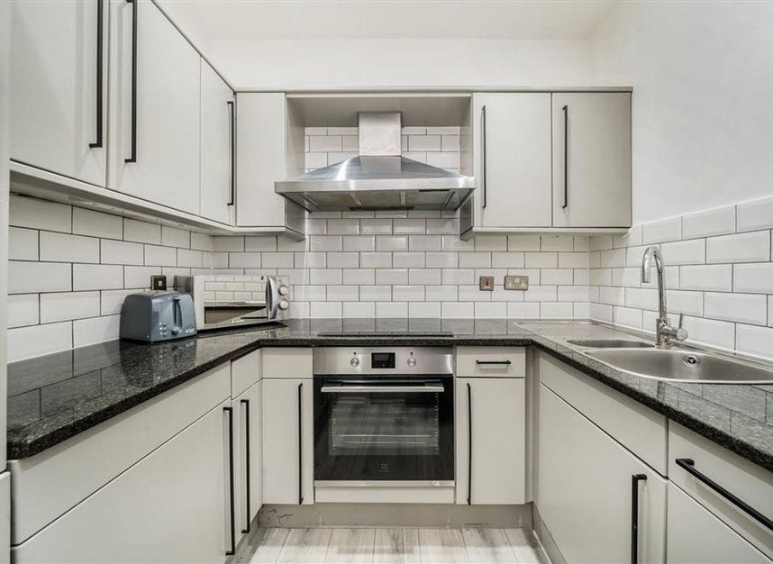 Flat Marylebone Road in City of Westminster