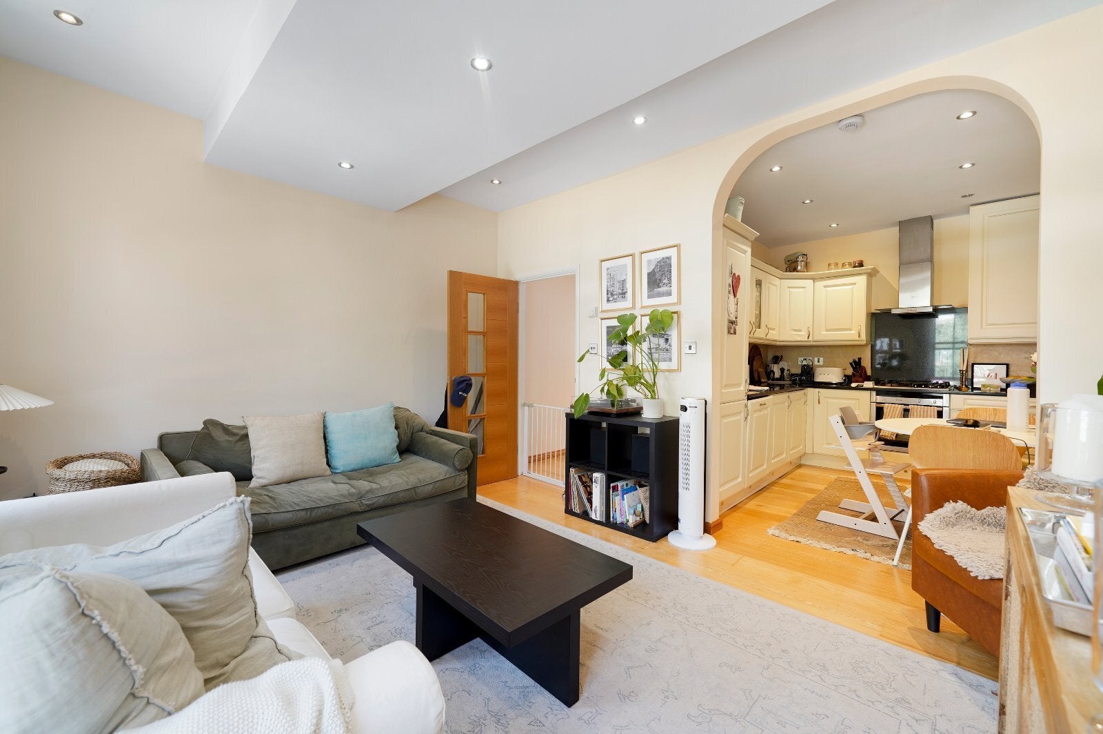 Flat Charles Lane in City of Westminster
