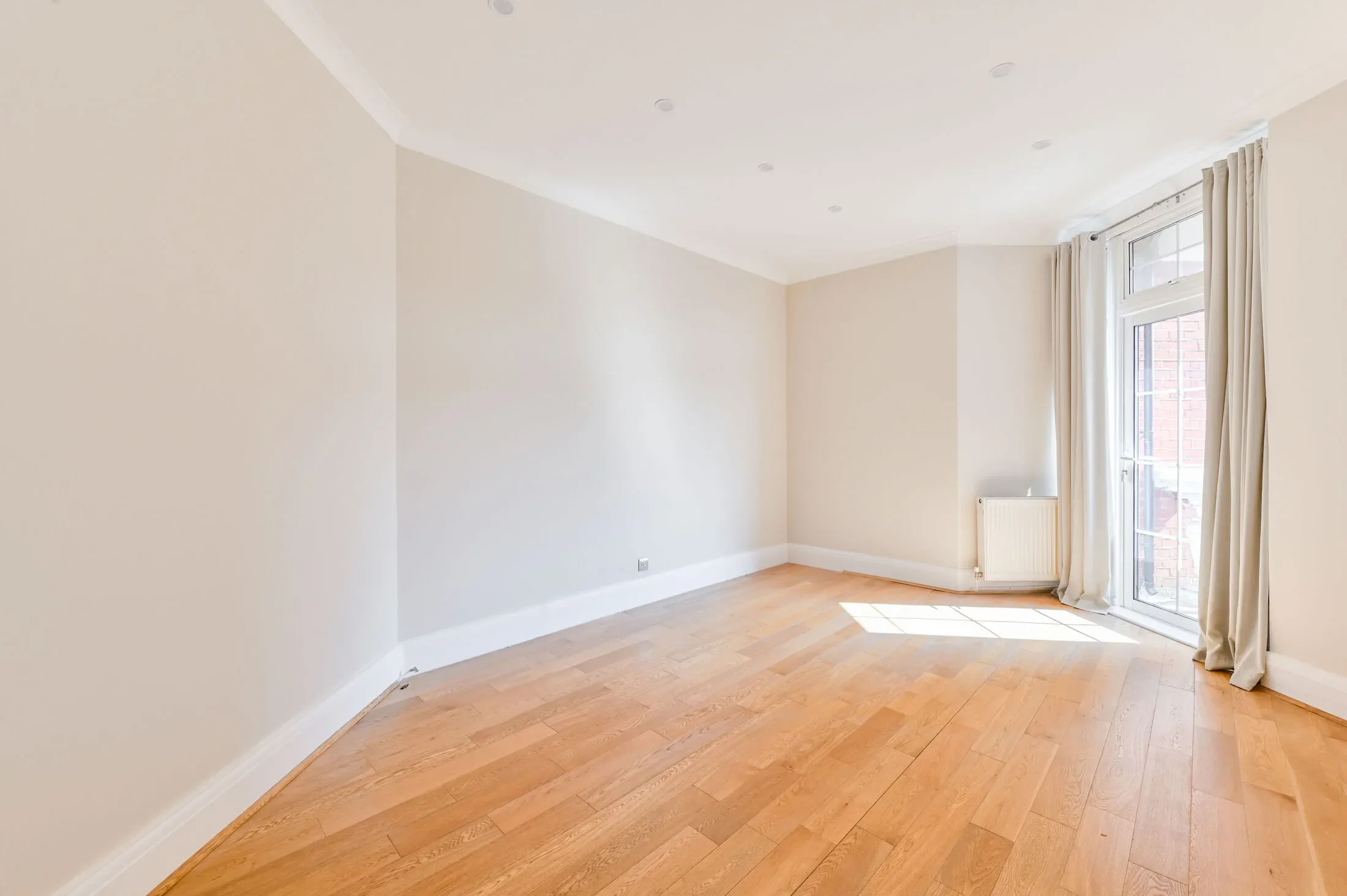 Flat Lanark Road in City of Westminster
