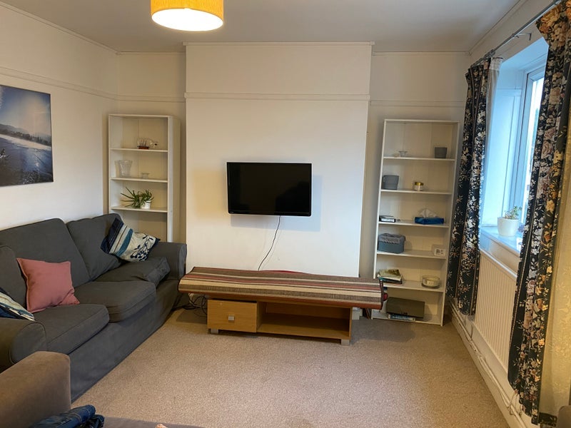 Room Armstrong Road in Greater London