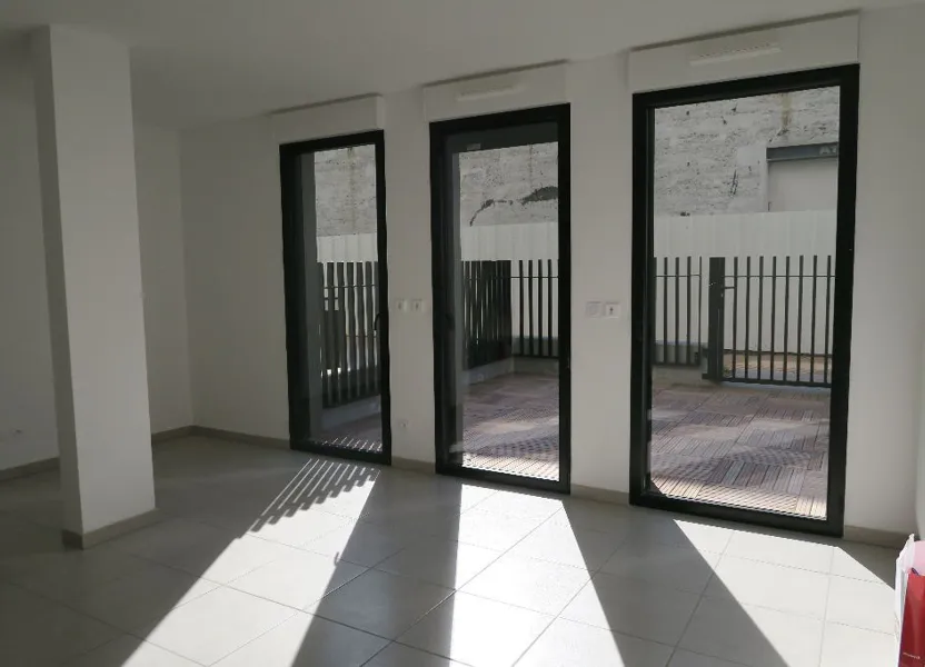 Flat Avenue Berthelot in Lyon