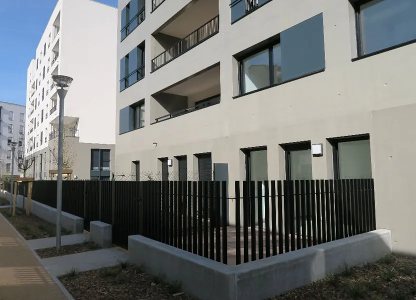 Flat Avenue Berthelot in Lyon
