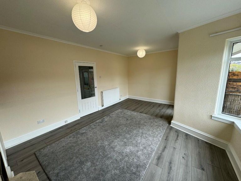 Flat Glenspean Street in Glasgow