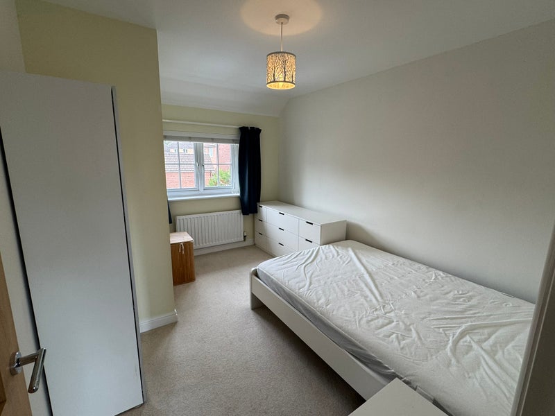 Room Long Wood Meadows in Bristol