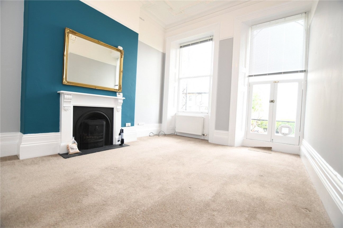 Flat South Road in Weston-super-Mare
