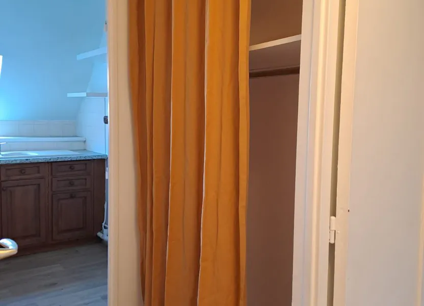 Flat Rue des Coutures in Saint-Thibault-des-Vignes