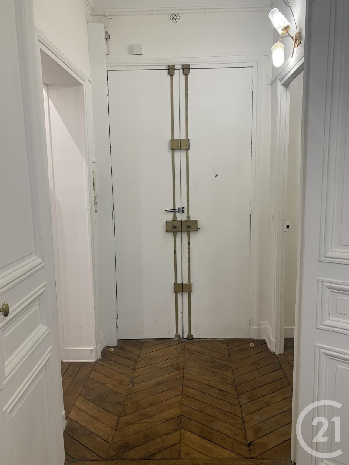 Appartement Rue Louis Blanc à Paris