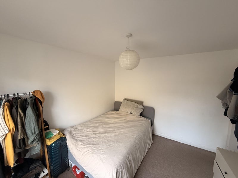 Room Glyn Road in Greater London