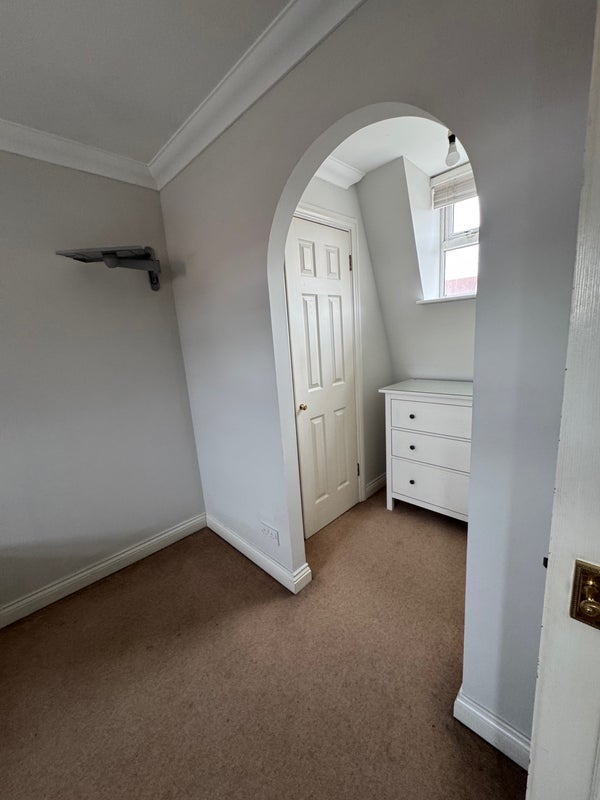 Room Clarence Mews in Greater London