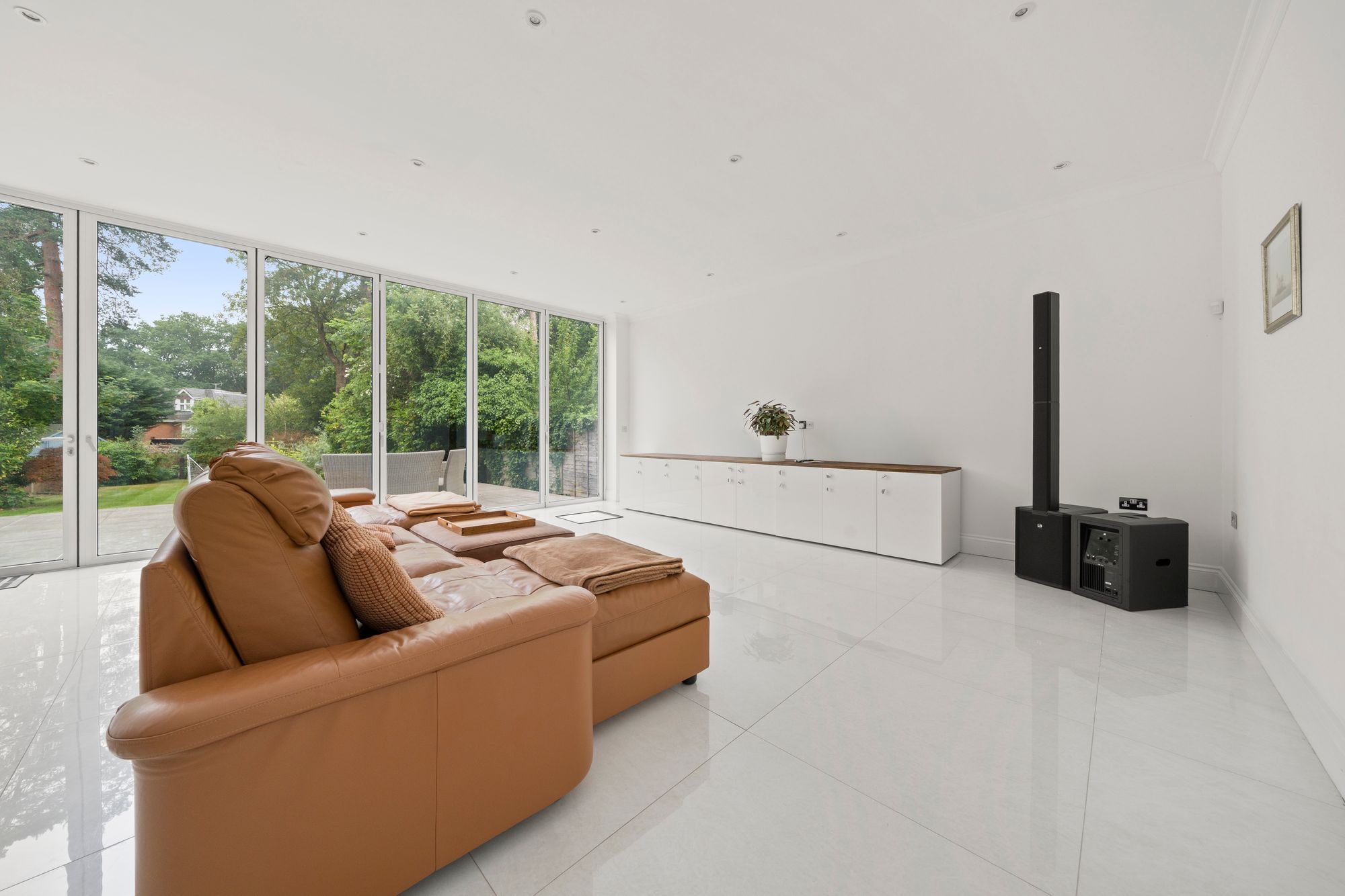 House Links Green Way in Cobham