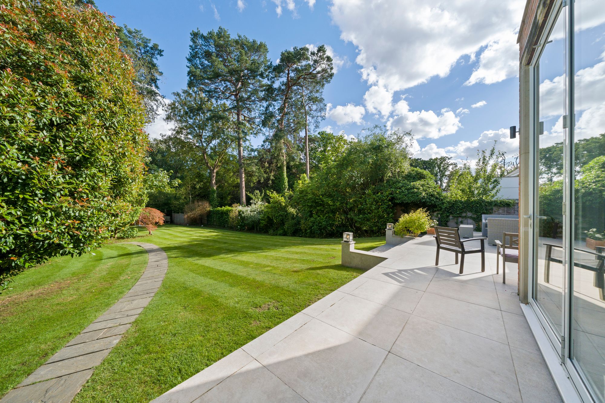 House Links Green Way in Cobham