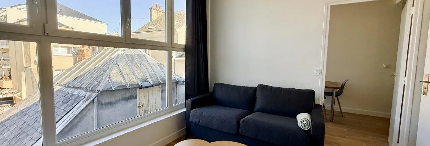 Flat Rue Jeanne d'Arc in Le Mans