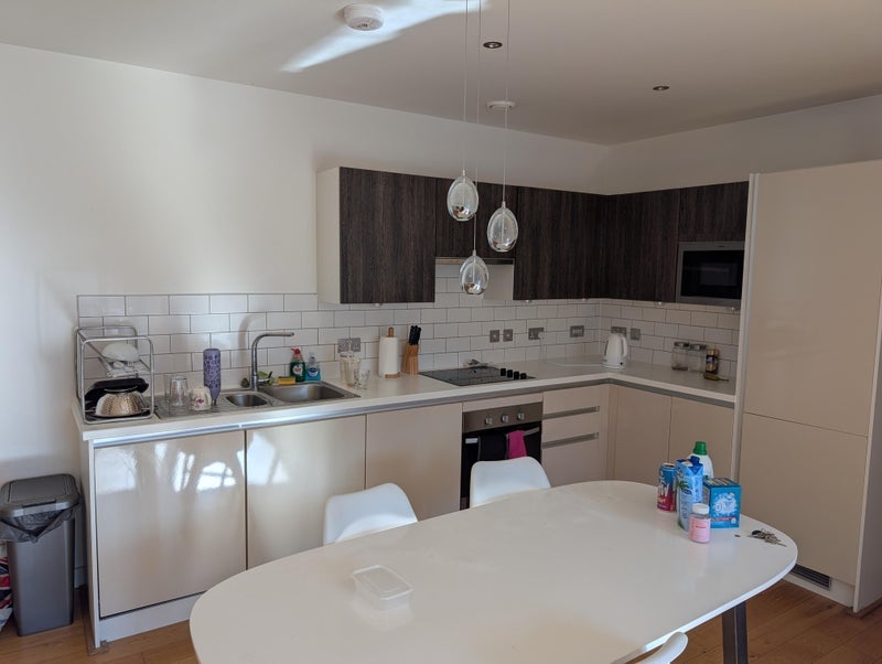Room Islington Way in Salford