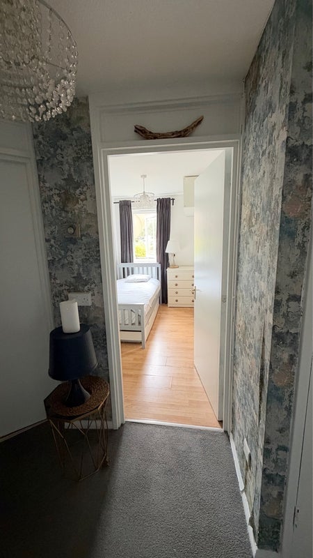Room Corona Road in Greater London