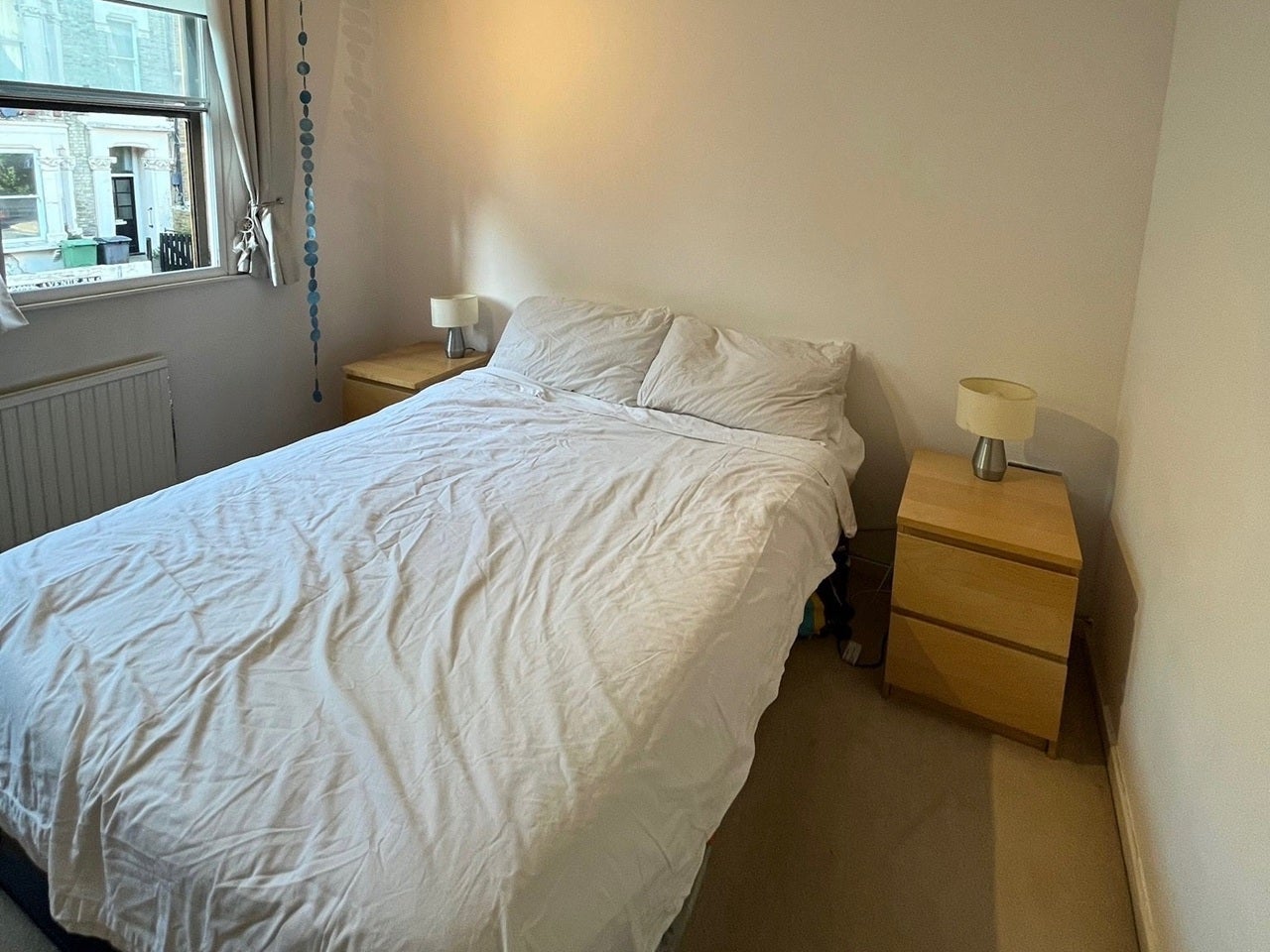 Flat Gascony Avenue in Greater London