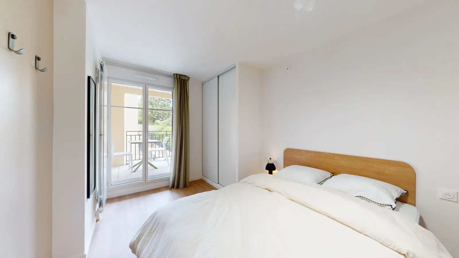 Flat Avenue de la Paix in Vanves