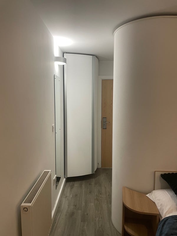 Room Rotherhithe New Road in Greater London