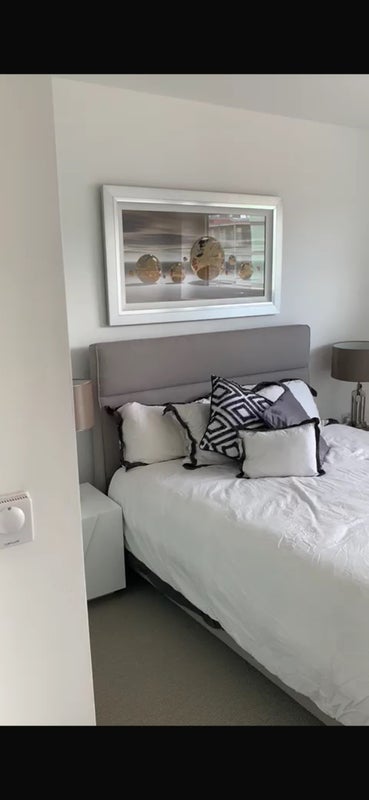 Room Union Street in Greater London