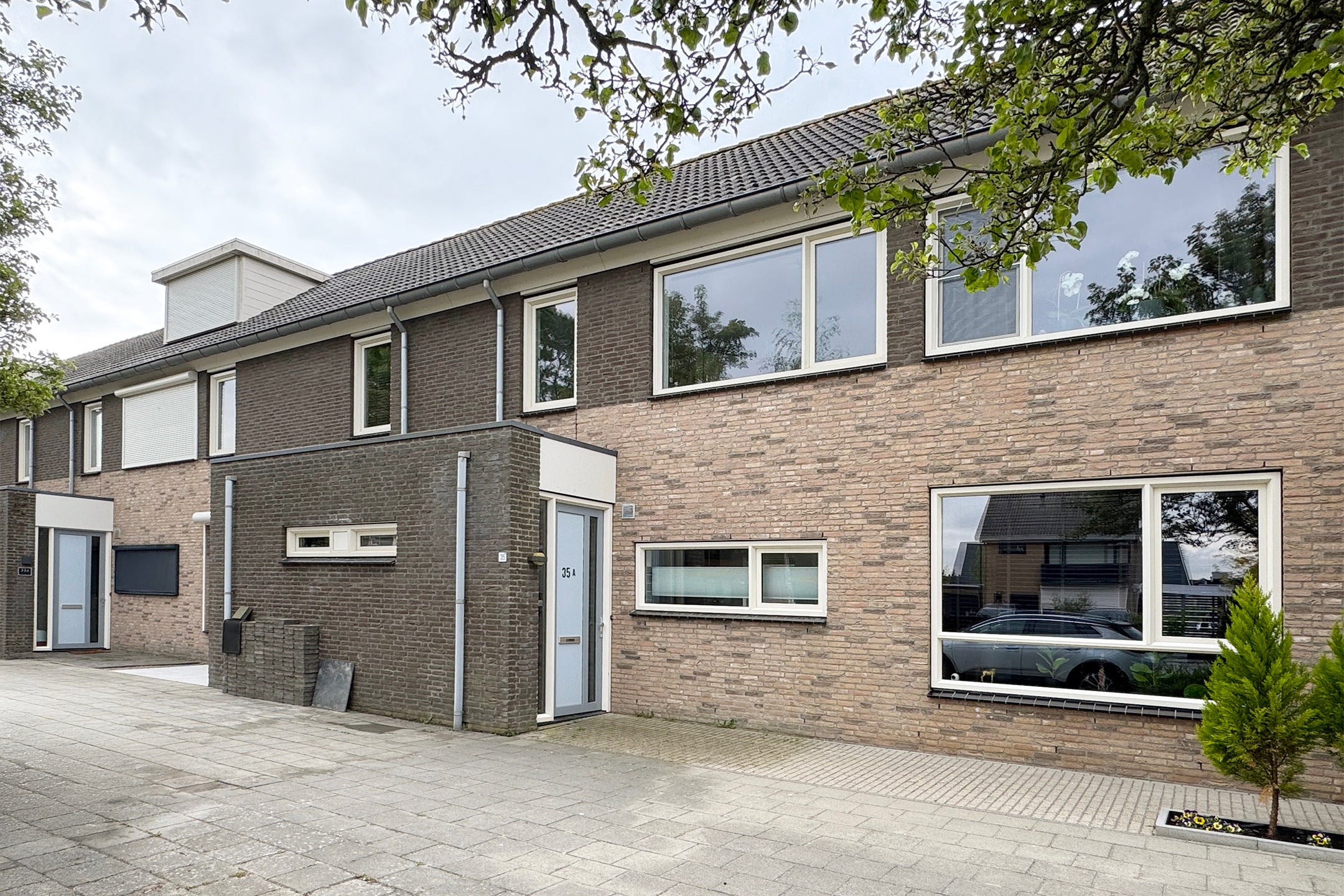 Huis Prinses Irenestraat 35 a in Dinteloord