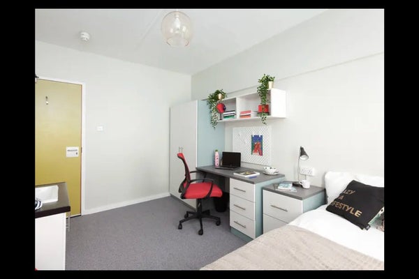 Room Medway Street in London