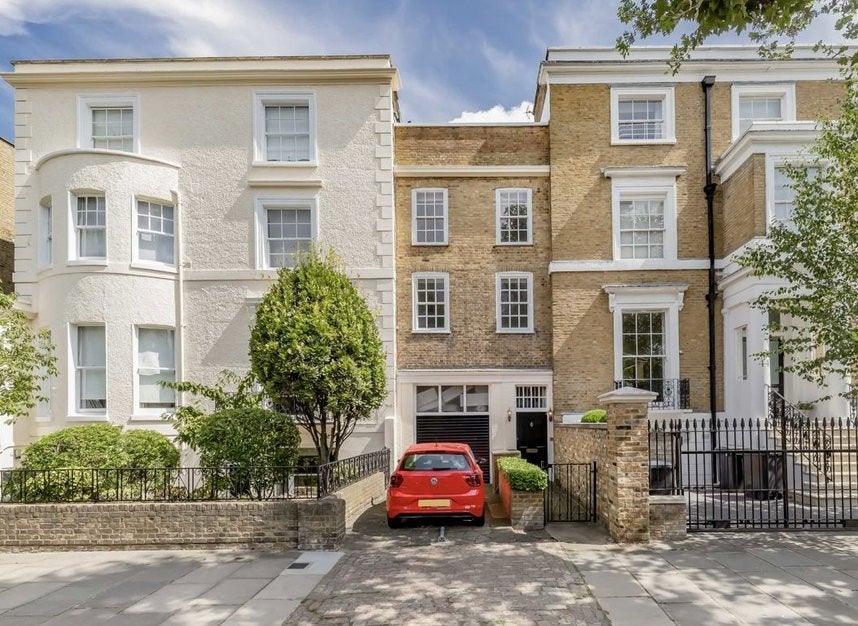 House Hamilton Terrace in City of Westminster