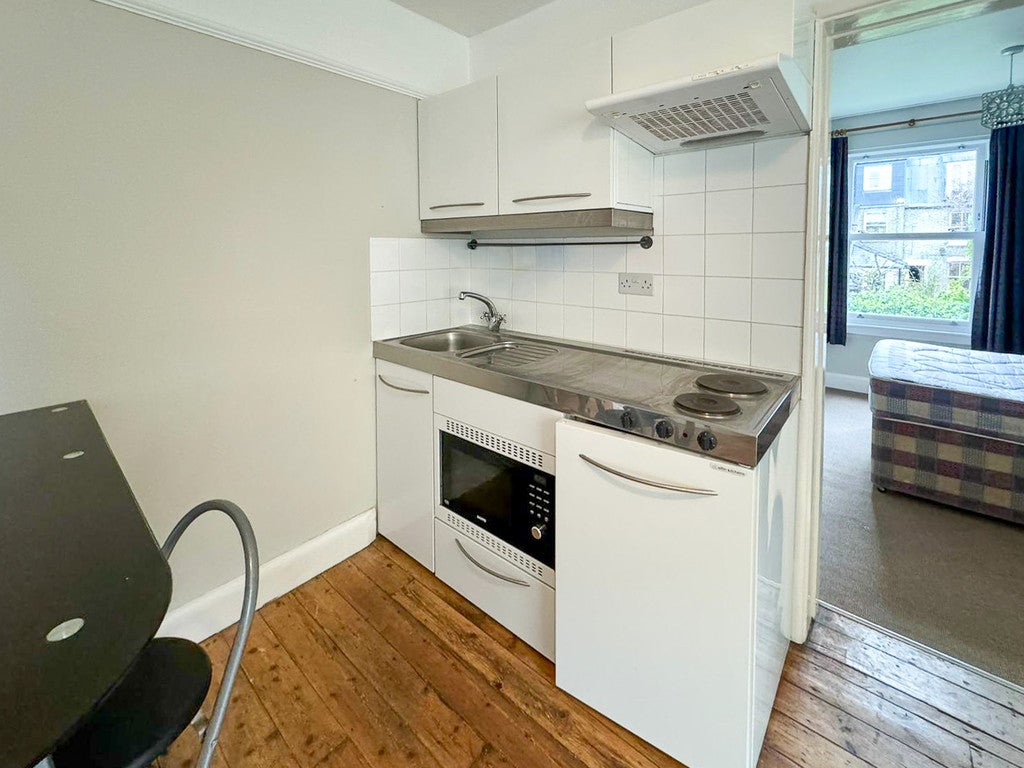 Flat Magrath Avenue in Cambridge
